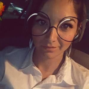 Meet your Posher, Mara